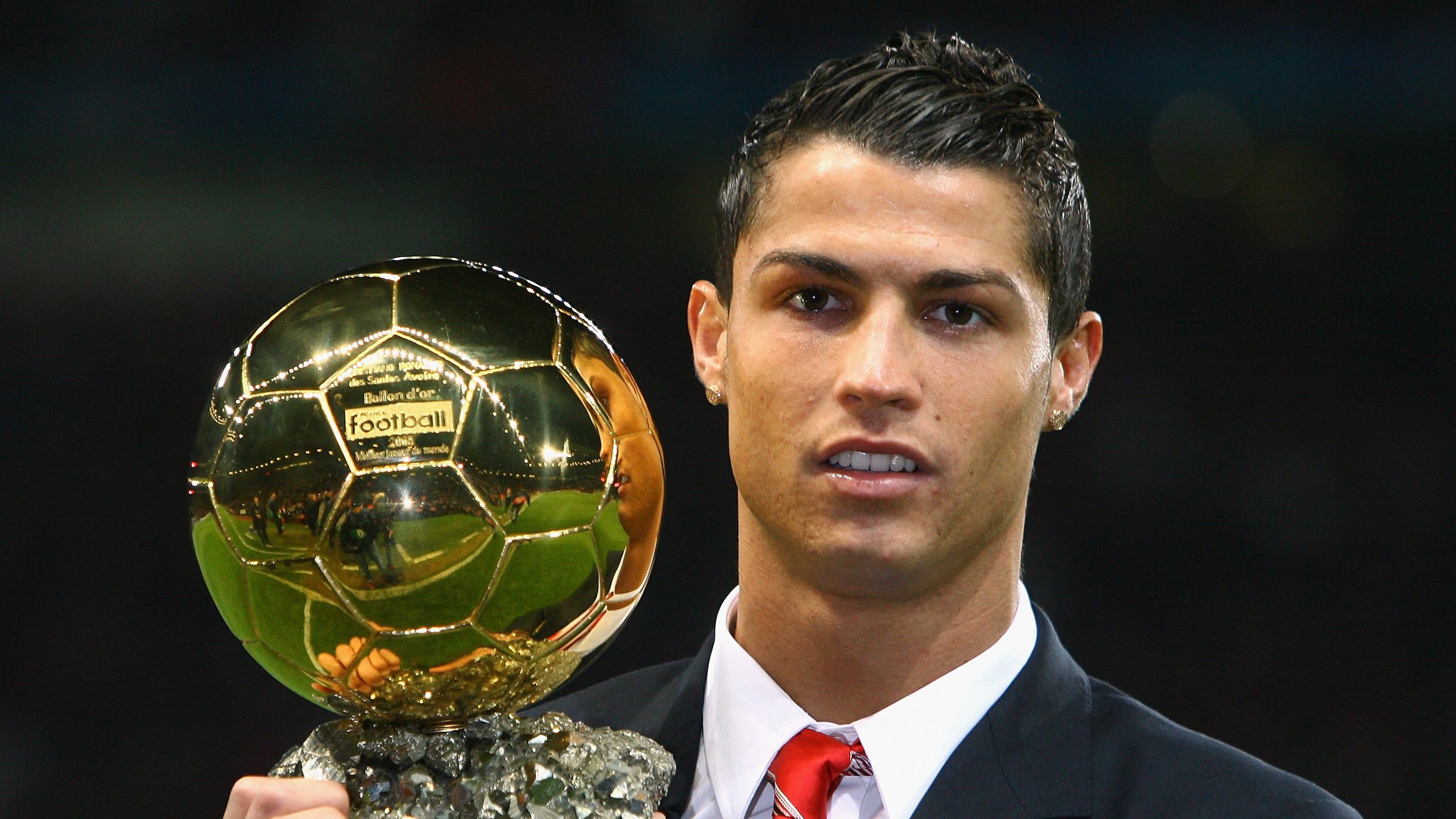 “滚球运动:成都三叉湖赛场引爆运动热潮”